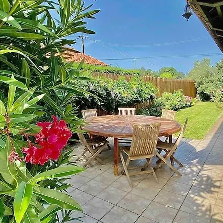 Belle Maison Landaise Avec Piscine Chauffee Villa